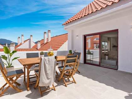 Penthouse van 215m² te koop met 80m² terras in Nueva Andalucía