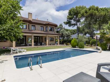 Villa van 500m² te koop met 1,750m² Tuin in Boadilla Monte