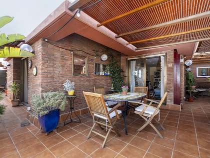Appartamento di 200m² con 50m² terrazza in affitto a Gràcia