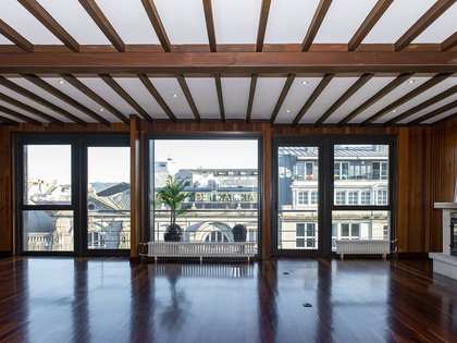 200m² apartment with 35m² terrace for rent in Vigo, Galicia