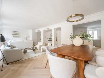 252m² apartment for sale in Recoletos, Madrid