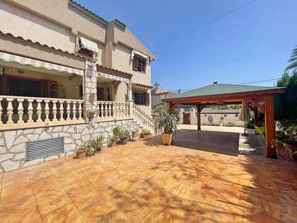 Huis / villa van 273m² te koop in San Juan, Alicante