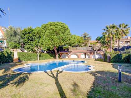 Casa / villa de 213m² con 40m² de jardín en venta en Vallpineda