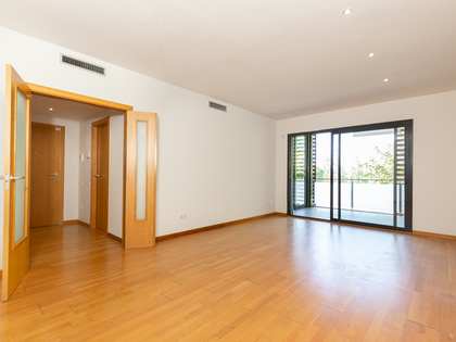 98m² apartment with 8m² terrace for sale in Sant Cugat