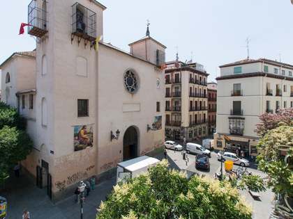 150m&sup2; Apartment for sale in Malasa&ntilde;a, Madrid