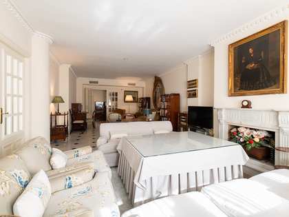 Appartement van 255m² te koop in Sevilla, Spanje