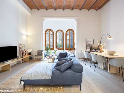 Квартира 106m² на продажу в Правый Эшампле, Барселона