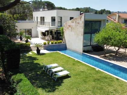 Huis / villa van 409m² te koop in Platja d'Aro, Costa Brava