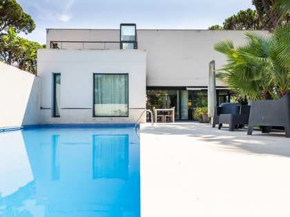 Дом / вилла 300m² на продажу в Гава Мар, Барселона