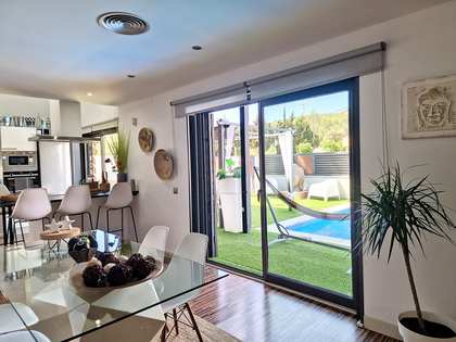 512m² house / villa for sale in Cubelles, Barcelona