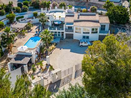 Huis / villa van 408m² te koop in Benissa, Costa Blanca