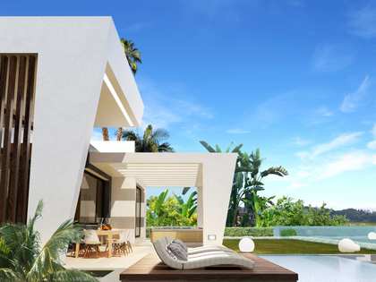 361m² house / villa with 144m² terrace for sale in Malagueta - El Limonar
