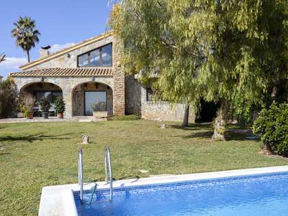 Villa de 603 m² con jardín de 400 m², en venta en El Puzol