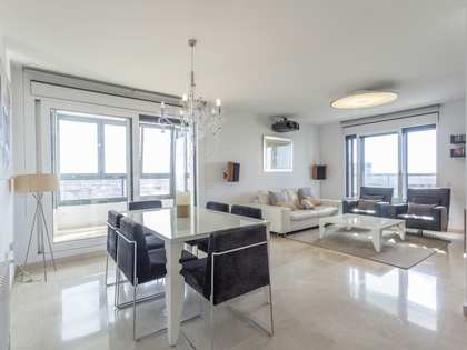 Appartamento di 169m² con 48m² terrazza in vendita a Palacio de Congresos