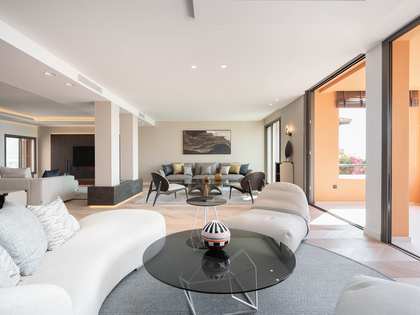 Appartamento di 298m² con 85m² terrazza in vendita a Nueva Andalucía