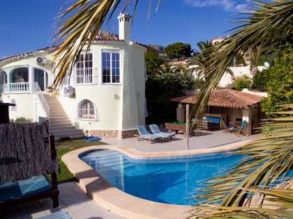 Villa van 250m² te koop in Calpe, Costa Blanca