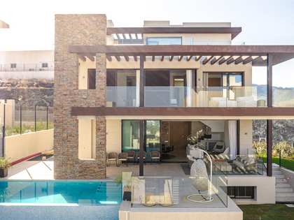 Huis / villa van 652m² te koop met 242m² terras in Benahavís