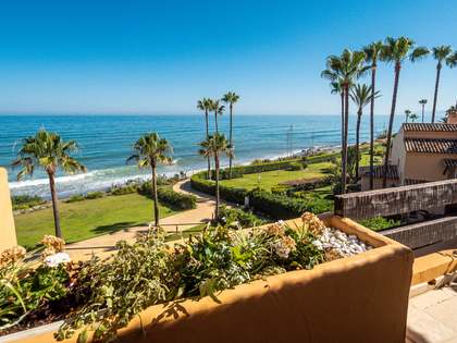 155m² apartment with 45m² terrace for sale in Estepona