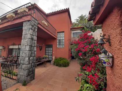 Huis / villa van 225m² te koop in East Málaga, Malaga