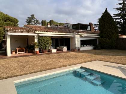 Casa / villa di 270m² con giardino di 1,000m² in vendita a Sant Vicenç de Montalt
