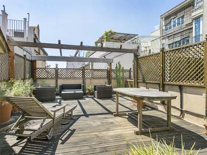 Квартира 95m&sup2;, 56m&sup2; террасa на продажу в Правый Эшампле