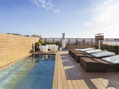 381m² penthouse with 123m² terrace for rent in Turó Park