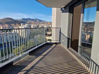 83m² apartment with 12m² terrace for rent in soho, Málaga
