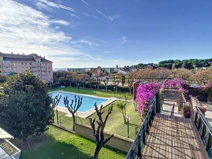 233m² hus/villa med 20m² Trädgård till salu i Sant Andreu de Llavaneres
