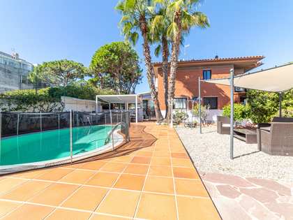 Maison / villa de 199m² a vendre à La Pineda, Barcelona