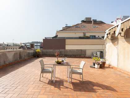 44m² penthouse with 60m² terrace for sale in Eixample Right