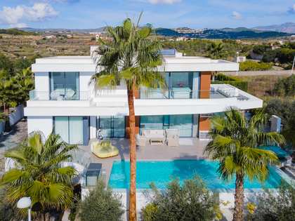 Huis / villa van 225m² te koop in Moraira, Costa Blanca