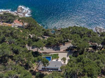 Modern style Costa Brava property for sale with sea views