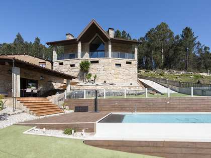 Дом / вилла 456m² на продажу в Pontevedra, Галисия