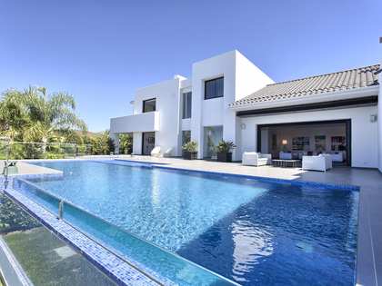 Huis / villa van 610m² te koop met 278m² terras in Benahavís
