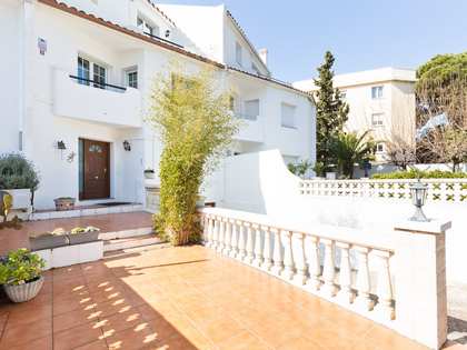 Maison / villa de 227m² a vendre à La Pineda avec 113m² de jardin