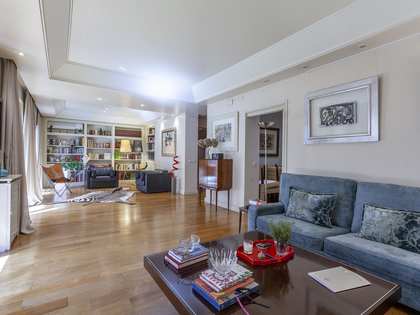 355m² apartment with 12m² terrace for sale in Sant Francesc