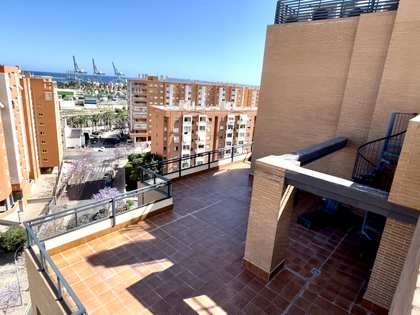 105m² penthouse with 235m² terrace for sale in Alicante ciudad