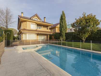 Дом / вилла 660m² на продажу в Посуэло, Мадрид