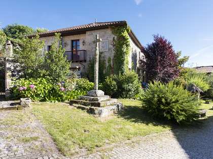 Casa / vil·la de 536m² en venda a Ourense, Galicia
