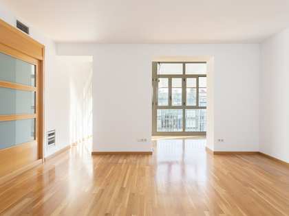 108m² apartment for sale in Eixample Left, Barcelona