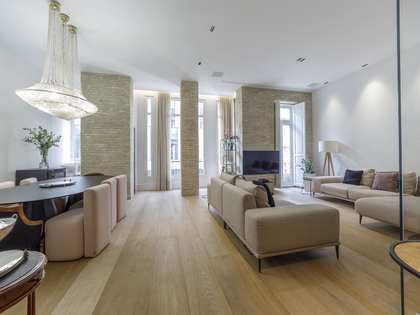 255m² apartment with 16m² terrace for sale in Sant Francesc
