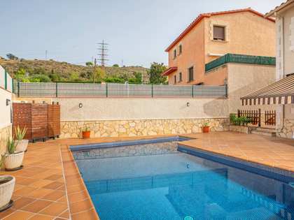 Villa van 255m² te koop in Platja d'Aro, Costa Brava