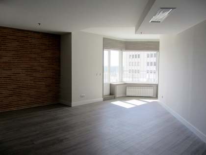 Apartmento de 77m&sup2; em aluguer em Universidad, Madrid