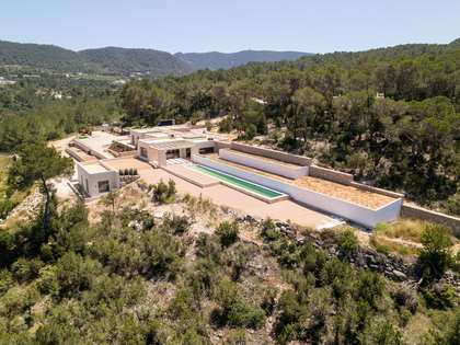 Villa van 945m² te koop met 43m² terras in San José, Ibiza