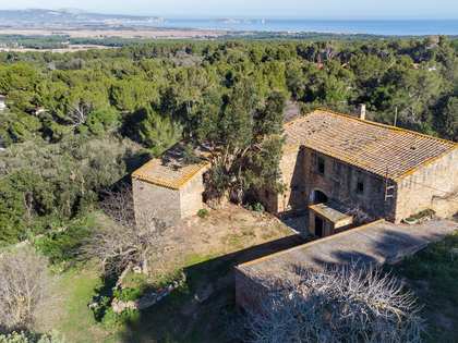Masia de 589m² en venda a Baix Empordà, Girona