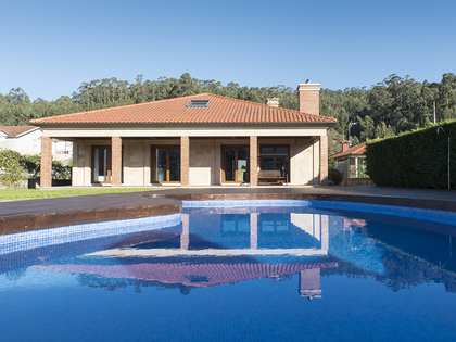 Casa / vila de 587m² à venda em Pontevedra, Galicia