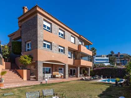 Huis / villa van 650m² te koop in Vilassar de Dalt