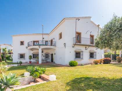 Casa / vil·la de 595m² en venda a El Candado, Màlaga