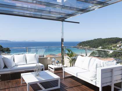 Attico di 250m² con 145m² terrazza in vendita a Pontevedra