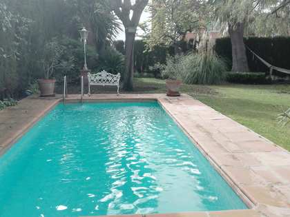 304m² House / Villa with 39m² terrace for sale in East Málaga